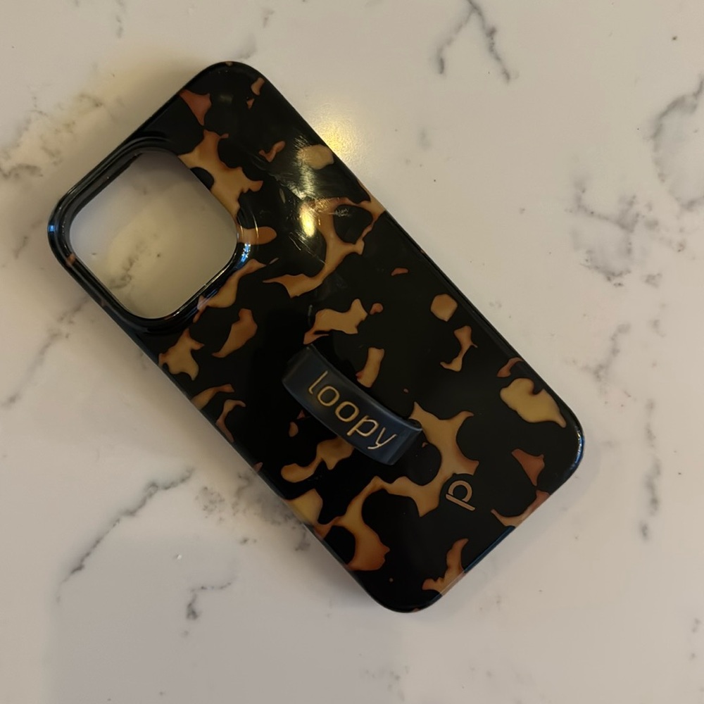 Tortoiseshell loopy case
